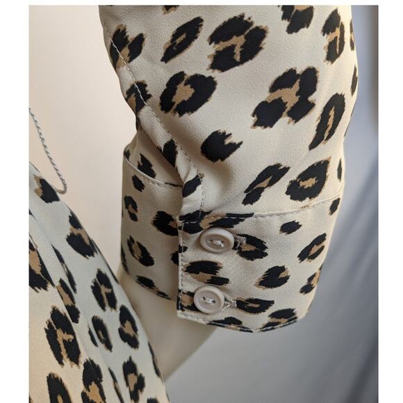 NEW Chico’s Leopard Print Belted Shirt Dress Size 4 Knee Length Neutral V-Neck - Picture 6 of 9